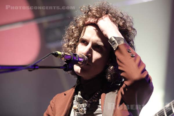 TEMPLES - 2020-03-10 - PARIS - Cabaret Sauvage - James Edward Bagshaw